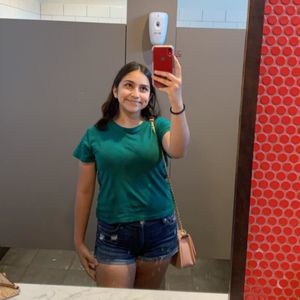 Meet your Posher, Daritza